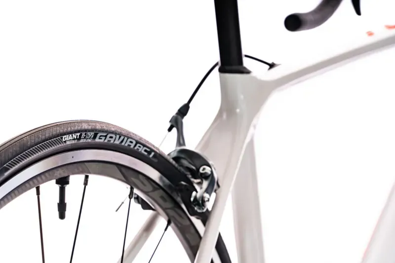 2020 Giant TCR Advanced 3 Carbon Road Bike in White-1