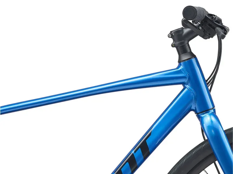 2021 Giant Escape 3 Disc Hybrid Bike in Blue
