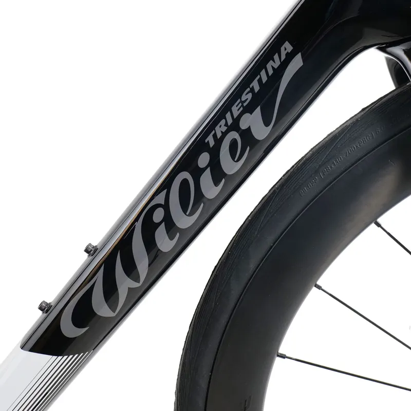 Garda 105 Di2 Black/Grey Bike Black-2