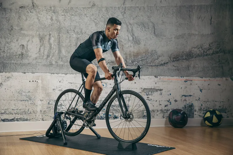 Wahoo TICKR FIT Optical Armband Heart Rate Monitor in Black-8