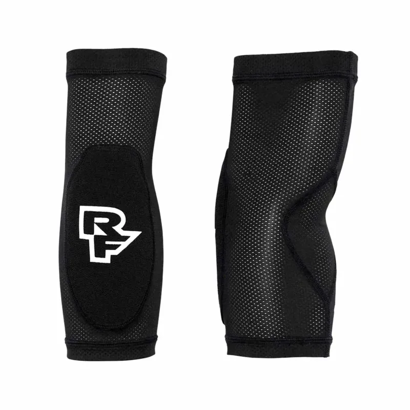 Race Face Charge Elbow Guard in Black