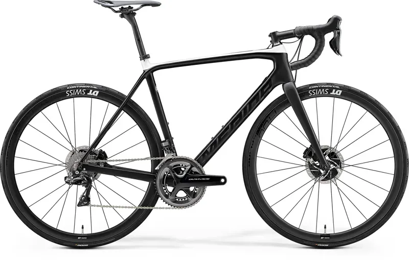 2020 Merida Scultura Disc 10K-E Road Bike in Black