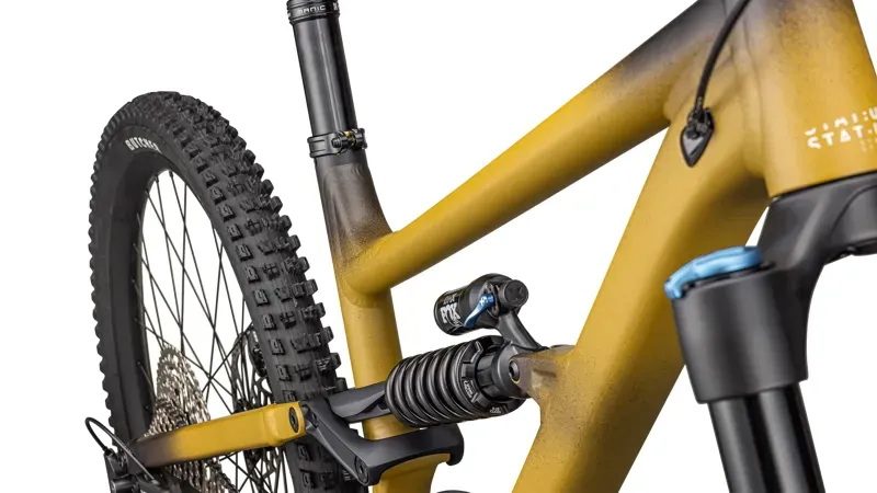 Specialized Status 2 170 MTB in Satin Harvest Gold/Obsidian/Dune White-11